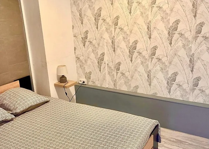 Fully-equipped 2-bedroom アパート