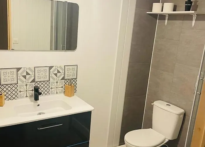 شقة Fully-equipped 2-bedroom نيس