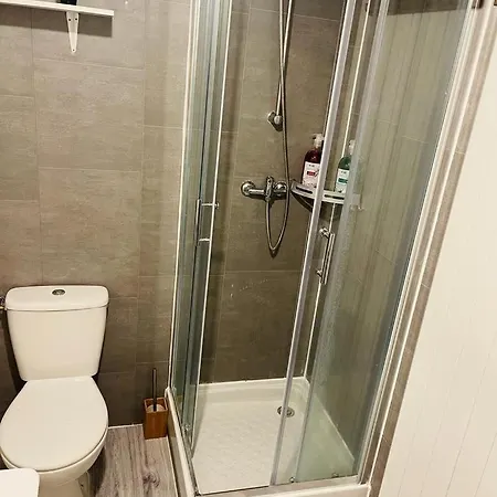 Fully-equipped 2-bedroom Nice