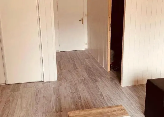 Fully-equipped 2-bedroom Nice